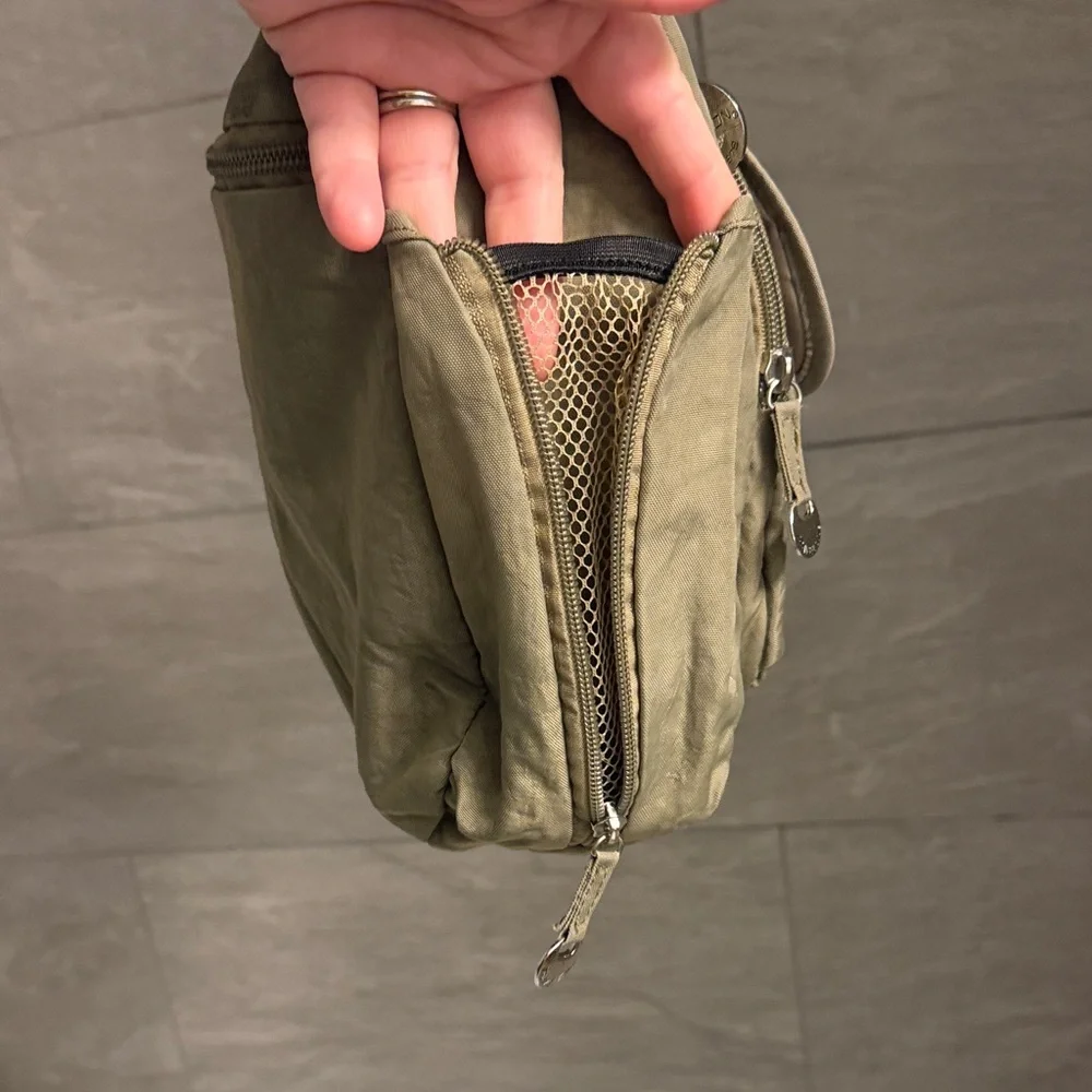 Travelon this purse